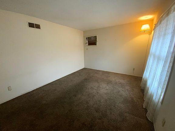 2nd image of 558 Hemsley Ave