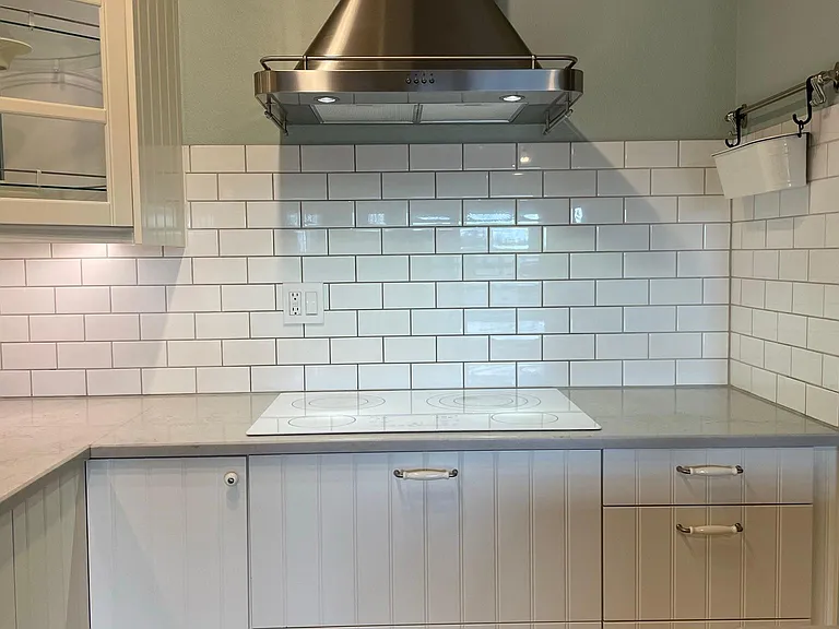 551 N Pearl St #308 — Photo 8