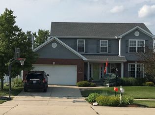 302 Dropseed Dr, Savoy, IL 61874
