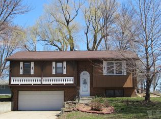 645 Sunset Ct, Forest City, IA 50436