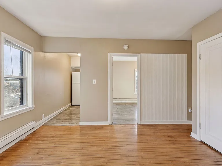 938 - 940 East 3rd Street — Photo 5
