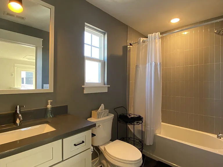 105 Duke St #6 — Photo 8