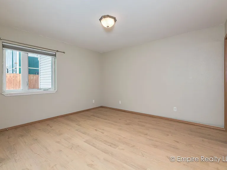 834 Marquette Loop — Photo 9