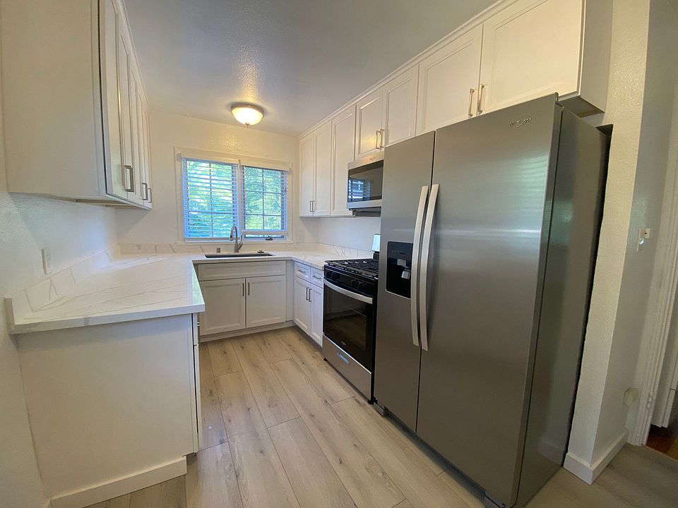 1st image of 98 Broadway APT 4