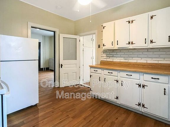 2nd image of 132 N Montour St