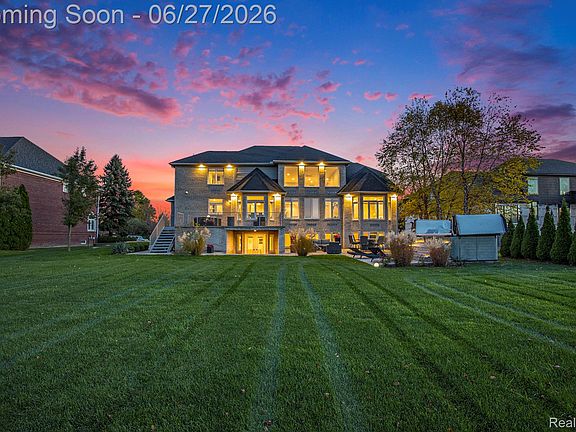2nd image of 6535 Pond Dr