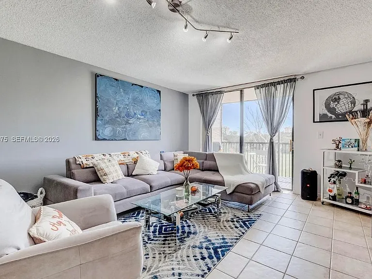 5570 NW 44th St #412A — Photo 1