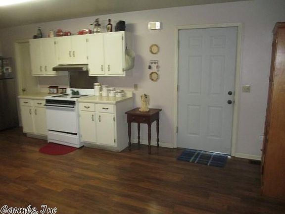 3rd image of 1006 W Arch Ave