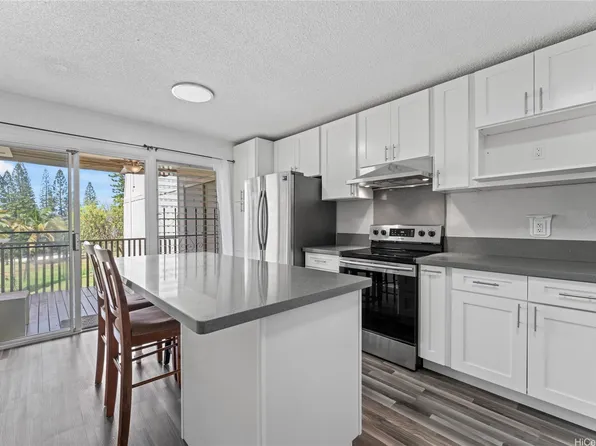 98-685 Kaonohi St APT E, Aiea, HI 96701