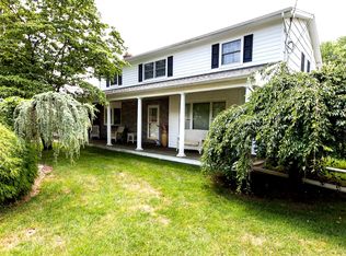 118 Augusta Dr, Lincroft, NJ