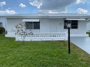 1006 N Siesta Ave, Boynton Beach, FL 33426