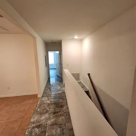 1112 Hillhurst Dr — Photo 19
