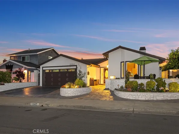 20941 Charwood Ln, Huntington Beach, CA 92646