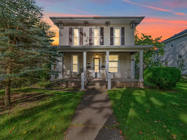 44 Budlong St, Hillsdale, MI 49242