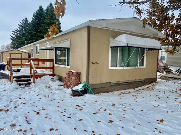 1010 Parkway Dr, Williston, ND 58801