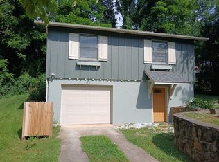 81 Welch St, Waynesville, NC 28786