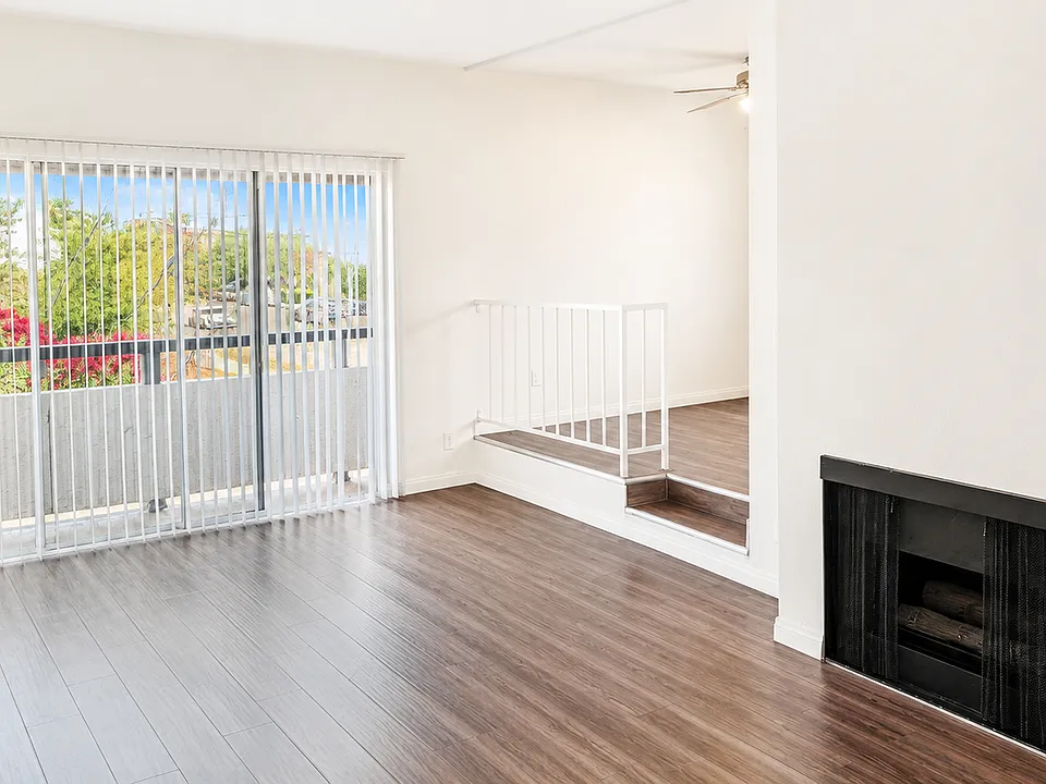 14805 Magnolia Blvd