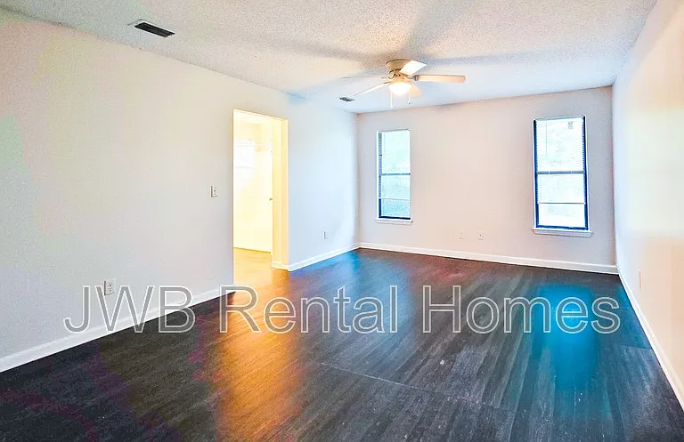 11628 Harts Rd — Photo 8