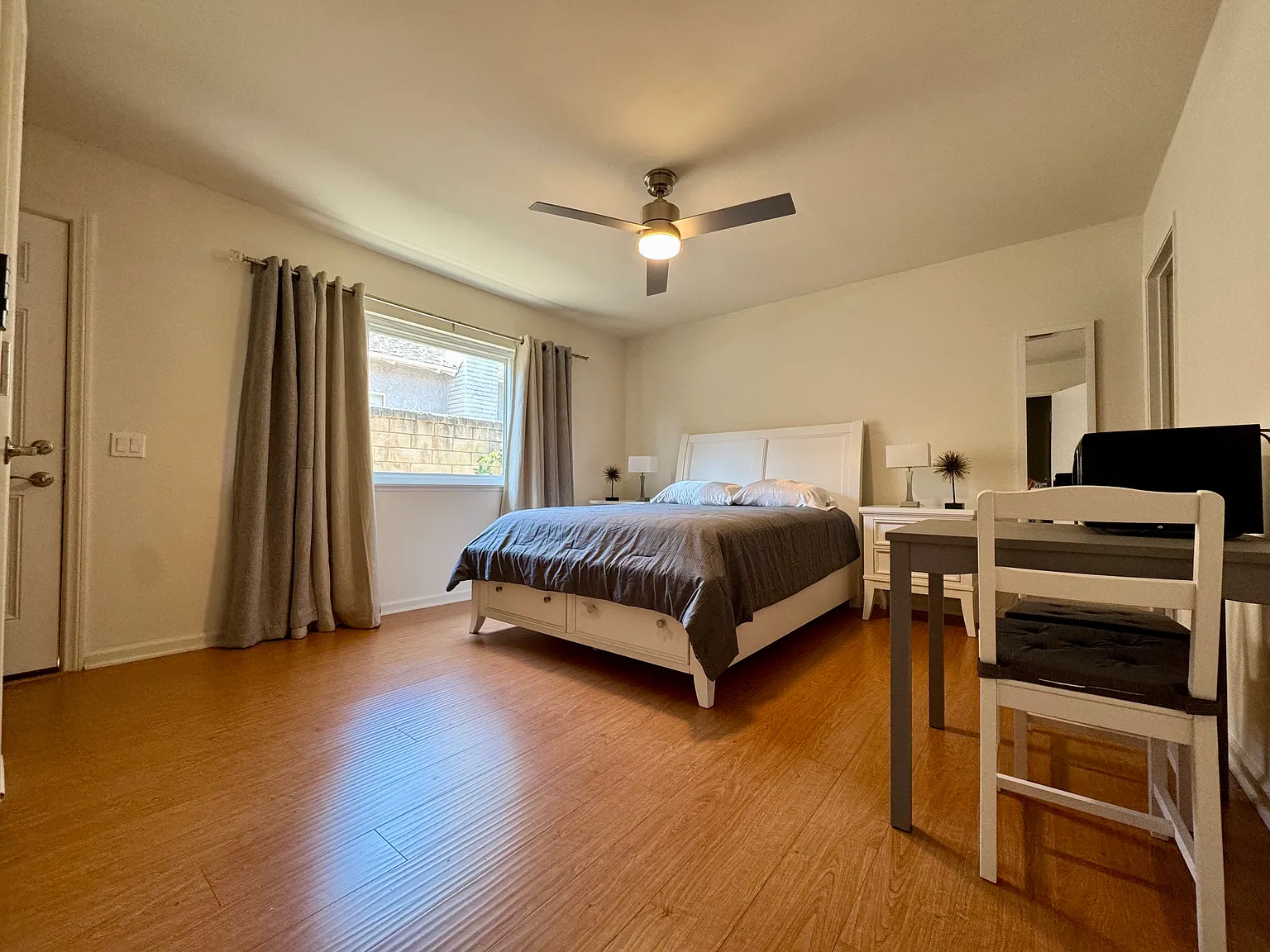 3 bed, 1294 sqft, $1,500 — Photo 4
