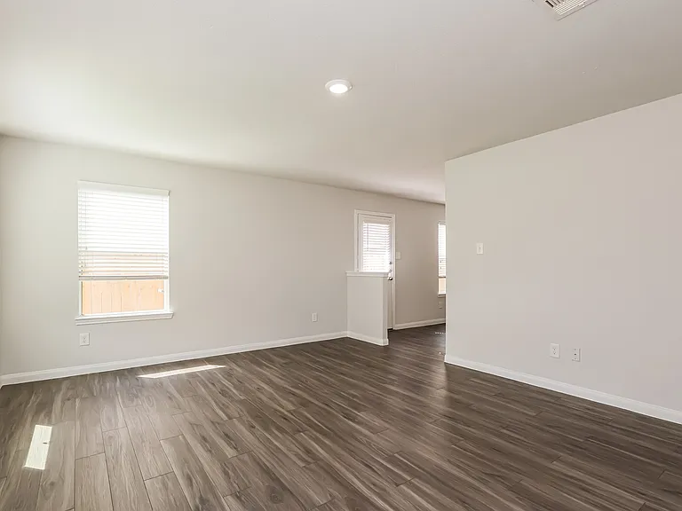 2438 Gibbs Bend Ct — Photo 15