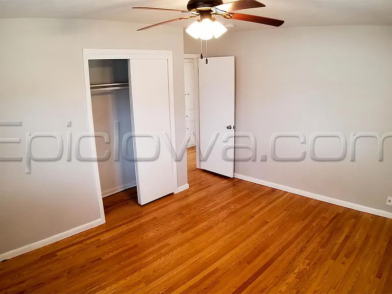 2923 Russell Dr NE — Photo 10