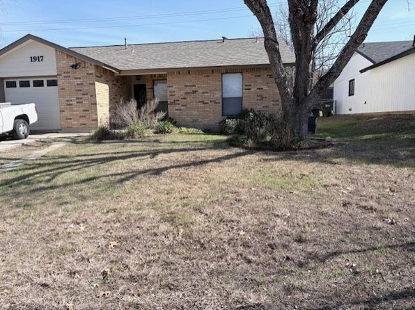 1917 Castle Gate Cir