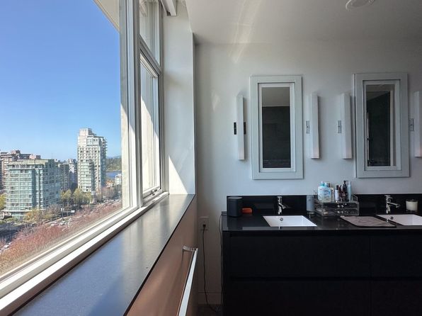 4 bedroom rental in Vancouver — photo 23