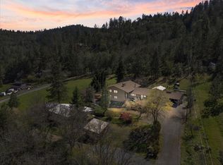 4685 W Griffin Creek Rd, Medford, OR 97501
