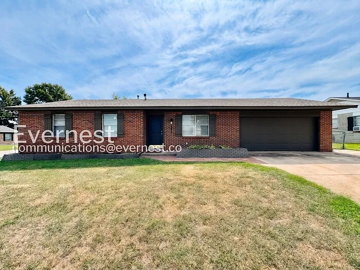 3 bed, 2.0 bath, 1016 sqft, $1,495 — Photo 1