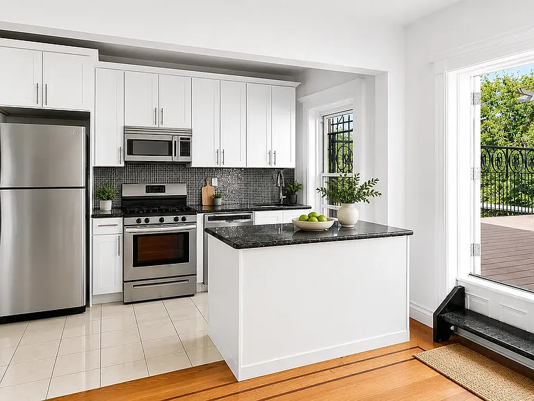 139 Hancock St #3 — Photo 2