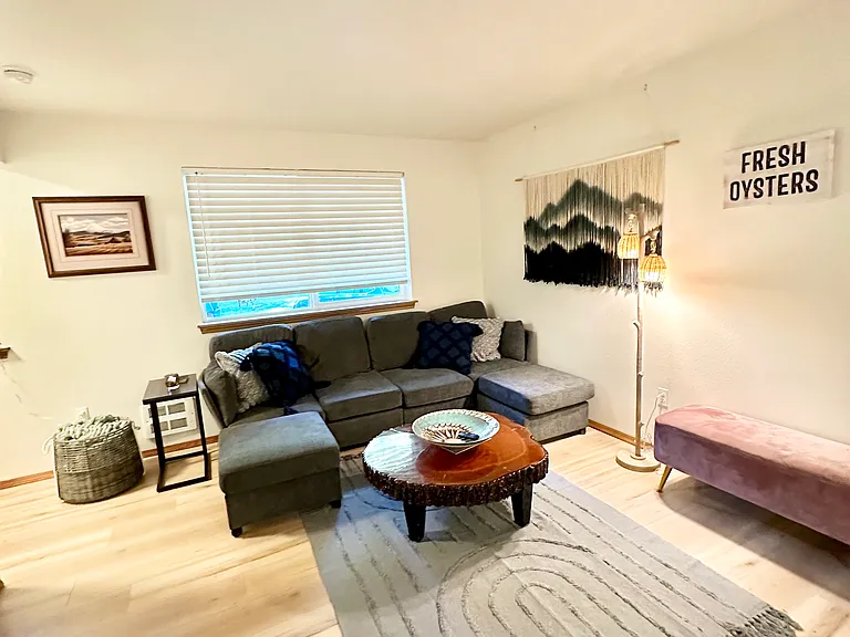 410 N Olympic Trails Dr — Photo 2