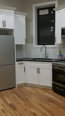 Rented by Elite NY Holdings | media 8