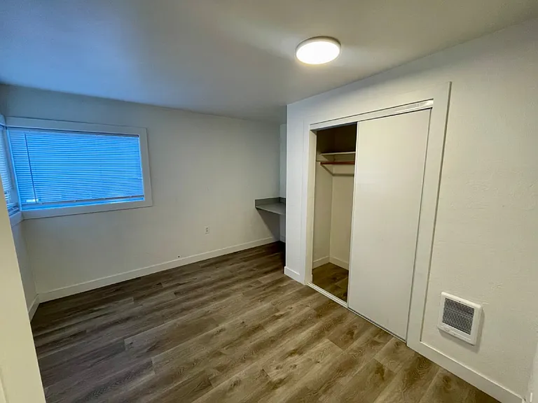 458 W 13th Ave #B — Photo 17