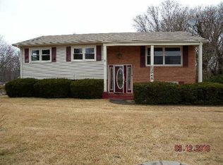13045 Stewartsville Rd, Vinton, VA 24179