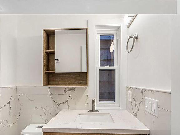 5th image of 379 Ege Ave #1