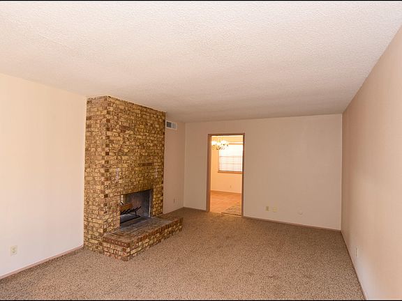 3rd image of 5704 Longview Dr