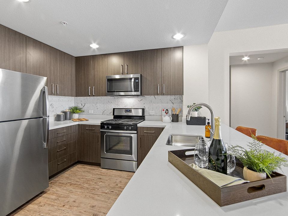 Unit Kitchen at Aventine Apartments in Hercules, CA 94547