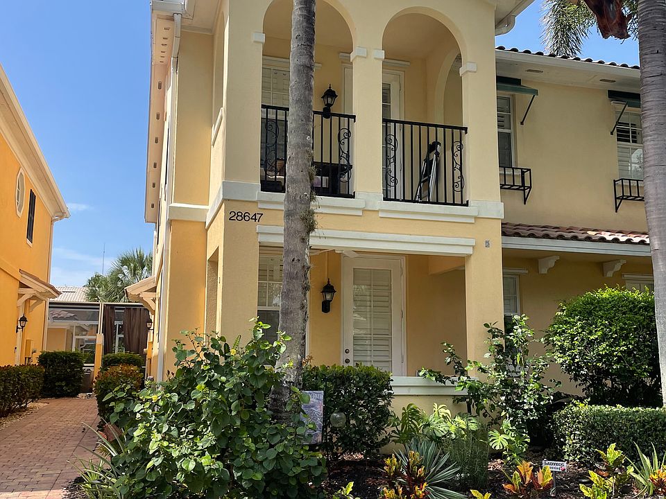 Front of townhouse