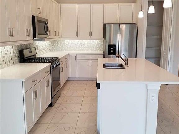2nd image of 8171 Venetian Pointe Dr