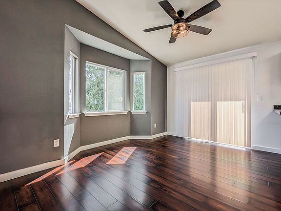 3rd image of 9508 28th St NE