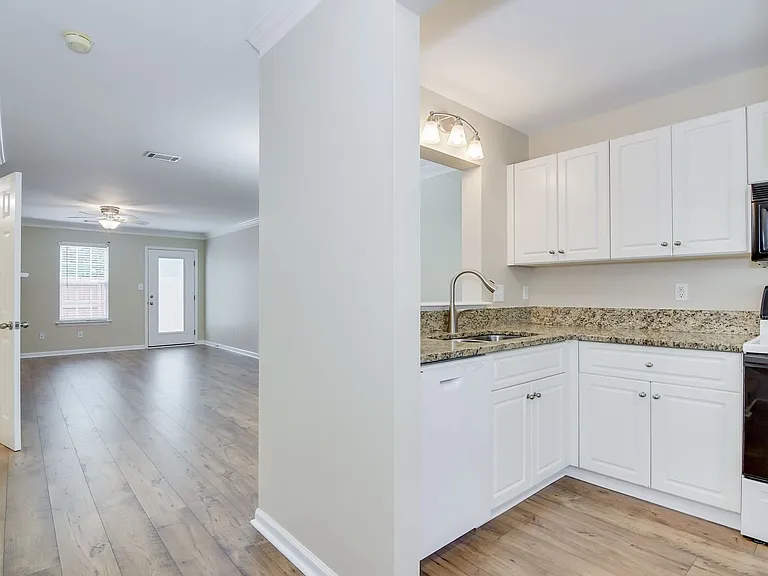 4691 Brookwood Ln — Photo 7