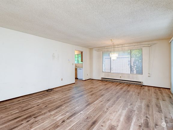 4th image of 24448 12th Avenue S