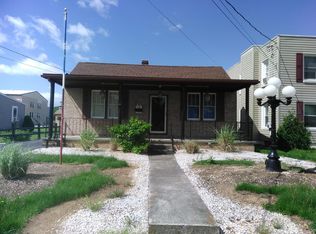 546 Wayne Ave, Chambersburg, PA 17201