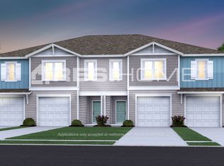 513 Cherry Ridge Dr, Jacksonville, FL 32222