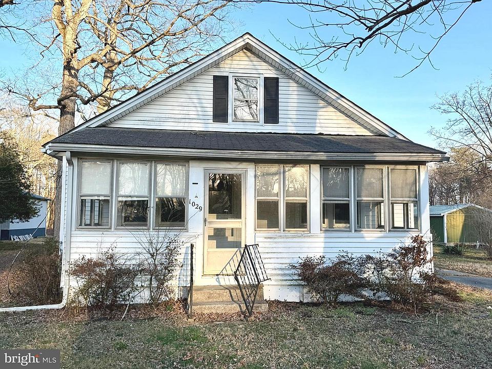 1st image of 1029 S Dupont Blvd