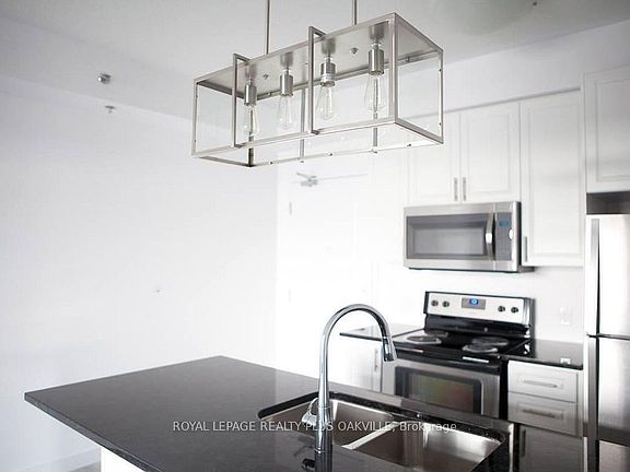 5th image of 2490 Old Bronte Rd #221