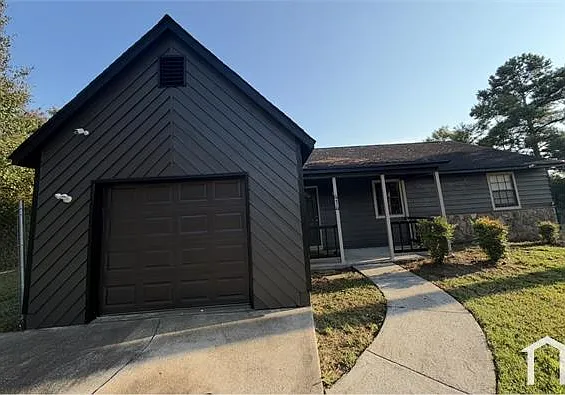 414 Crest Ct