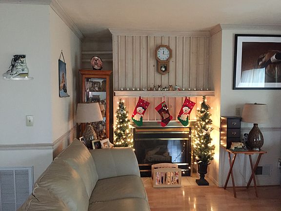 3rd image of 7 Kendal Ln