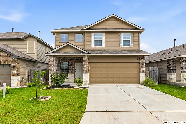 5 bed, 3.0 bath, 2509 sqft, $2,395 — Photo 2