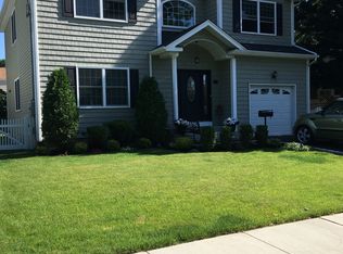 149 Boston Ave, Massapequa, NY 11758